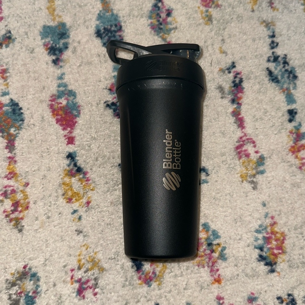 BlenderBottle Shaker Cup Insulated Stainless Steel Water Bottle, 24-Ounce, Black